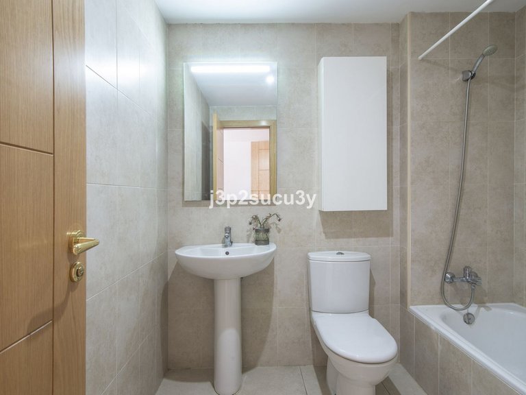Apartment for Sale in Nueva Andalucía, Malaga 26
