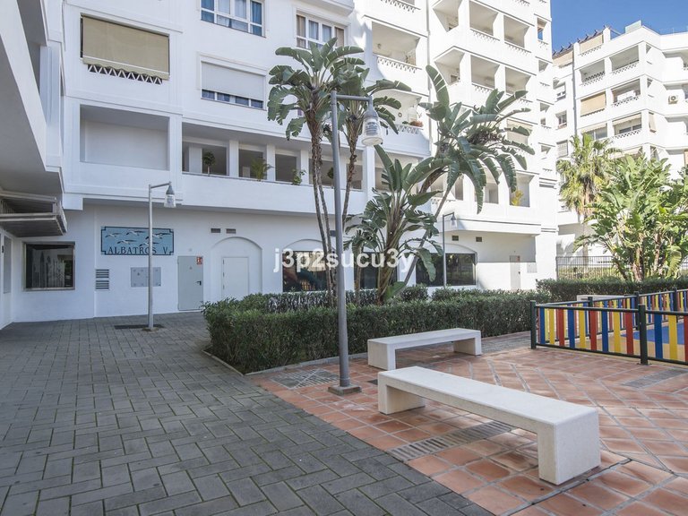 Apartment for Sale in Nueva Andalucía, Malaga 29