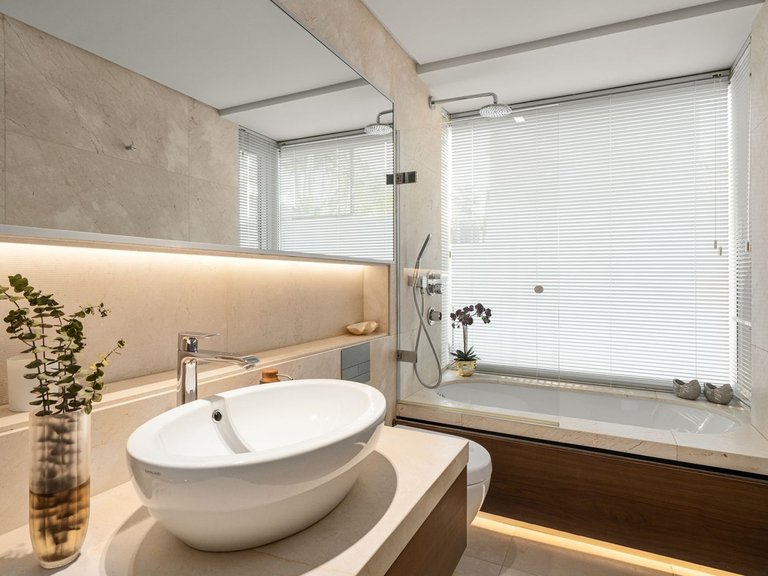 Villa for Sale in Marbella, Malaga 16