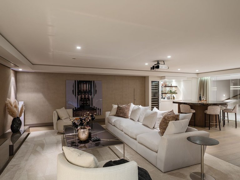 Villa for Sale in Marbella, Malaga 24