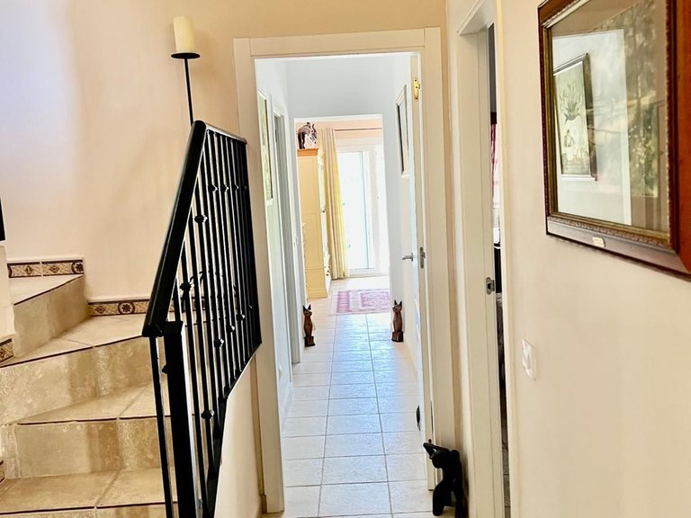 Villa for Sale in Estepona, Malaga 3