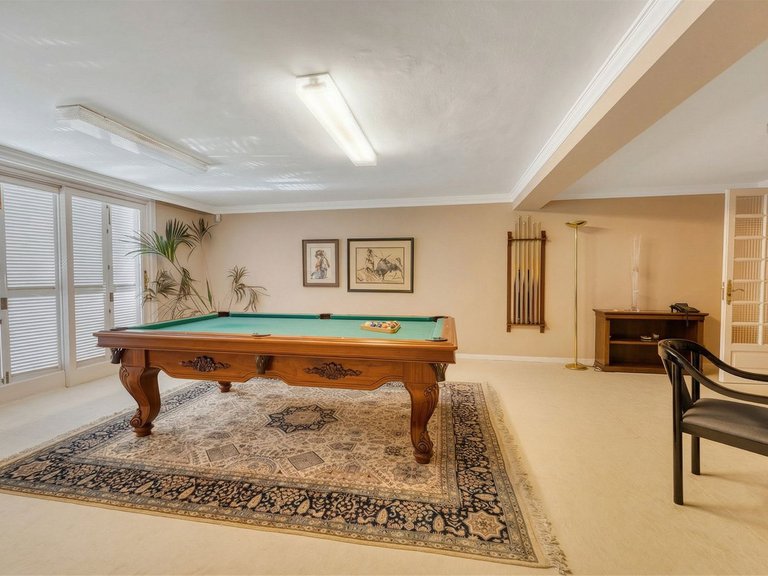 Villa for Sale in Río Real, Malaga 28