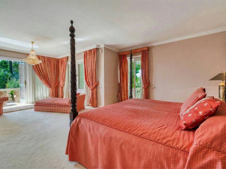 Villa for Sale in Río Real, Malaga 34