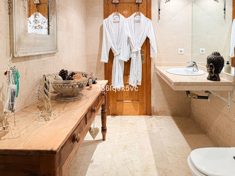 Apartment for Sale in Benahavís, Malaga 20