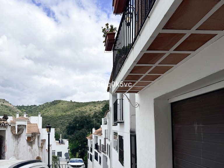 Apartment for Sale in Benahavís, Malaga 27