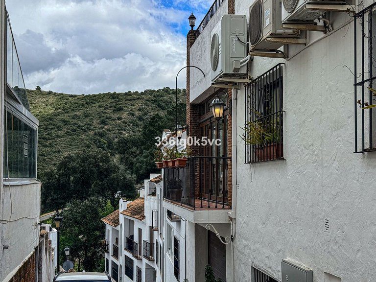 Apartment for Sale in Benahavís, Malaga 28