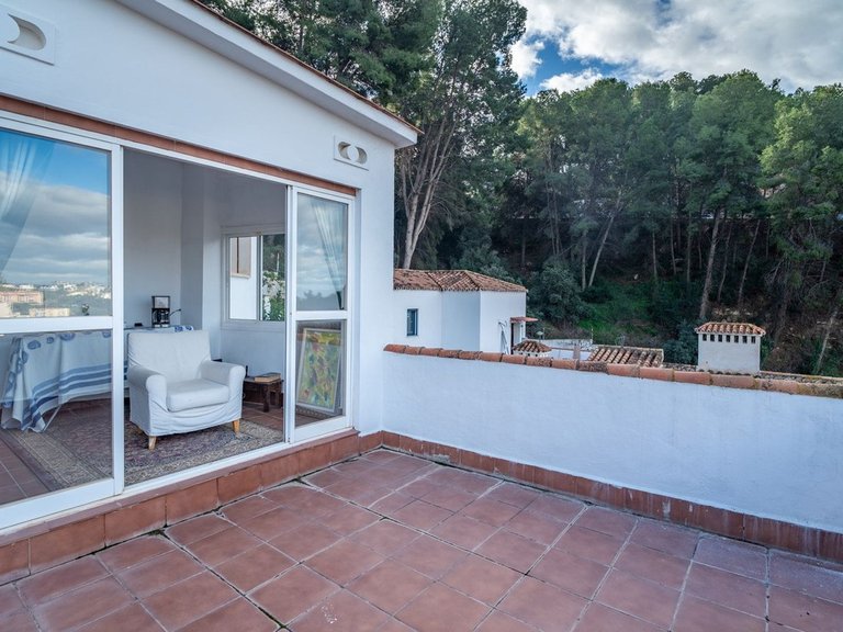 Villa for Sale in El Candado, Malaga 28