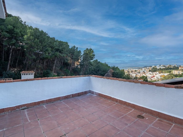 Villa for Sale in El Candado, Malaga 32