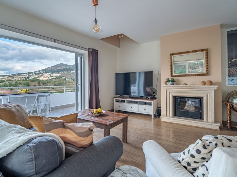Villa for Sale in El Candado, Malaga 34