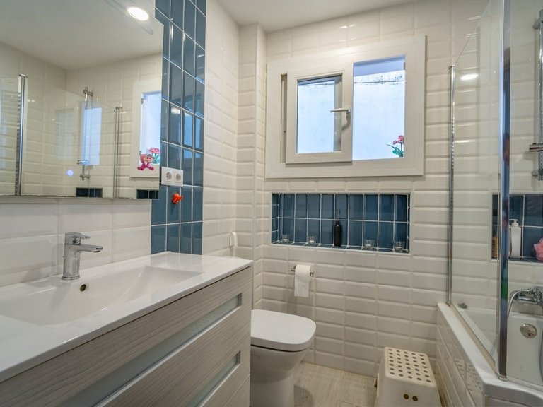 Villa for Sale in El Candado, Malaga 38