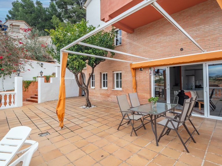 Villa for Sale in El Candado, Malaga 4