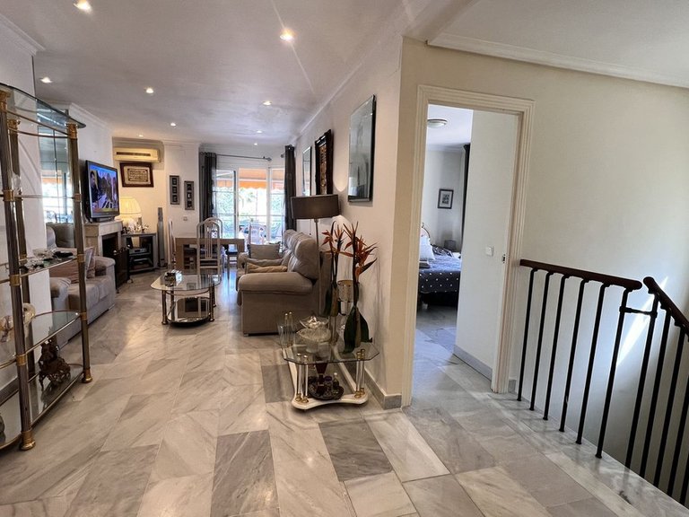 Apartment for Sale in Nueva Andalucía, Malaga 4