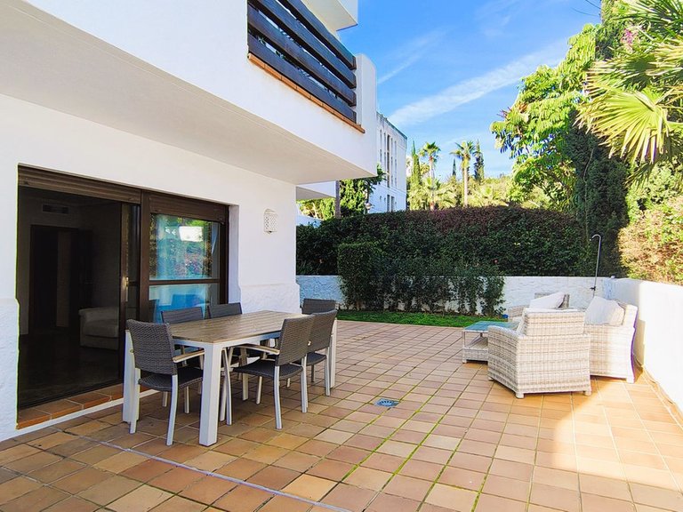 Apartment for Sale in Selwo, Malaga 10