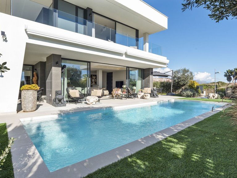 Villa for Sale in Manilva, Malaga 2