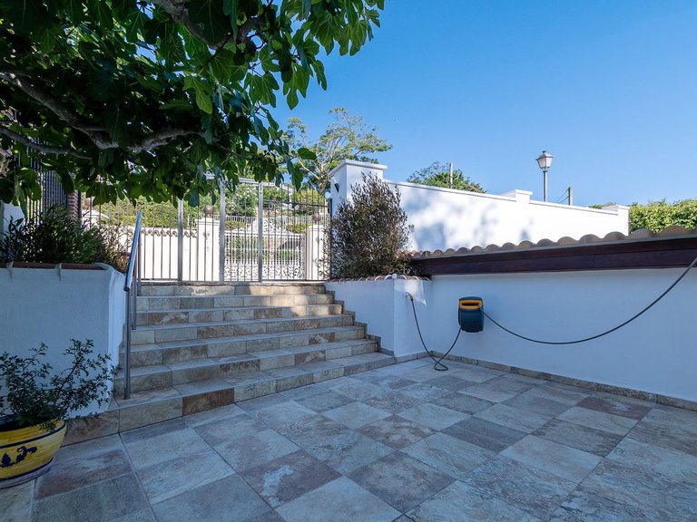 Villa for Sale in Marbella, Malaga 12