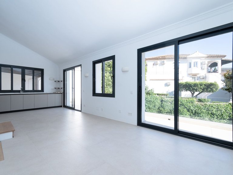 Villa for Sale in Marbella, Malaga 19