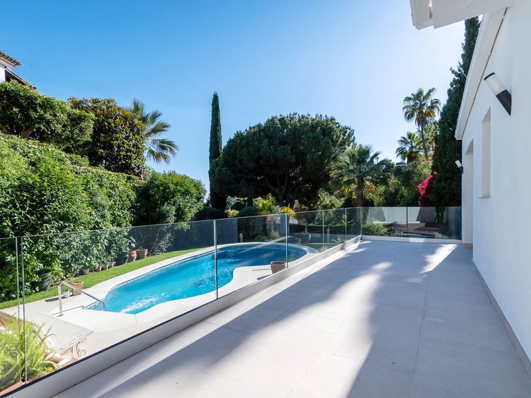 Villa for Sale in Marbella, Malaga 8