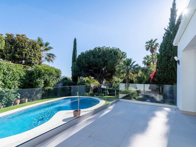 Villa for Sale in Marbella, Malaga 9