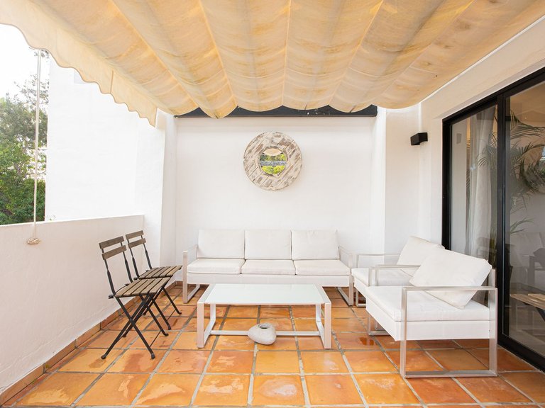 Apartment for Sale in The Golden Mile, Malaga 12