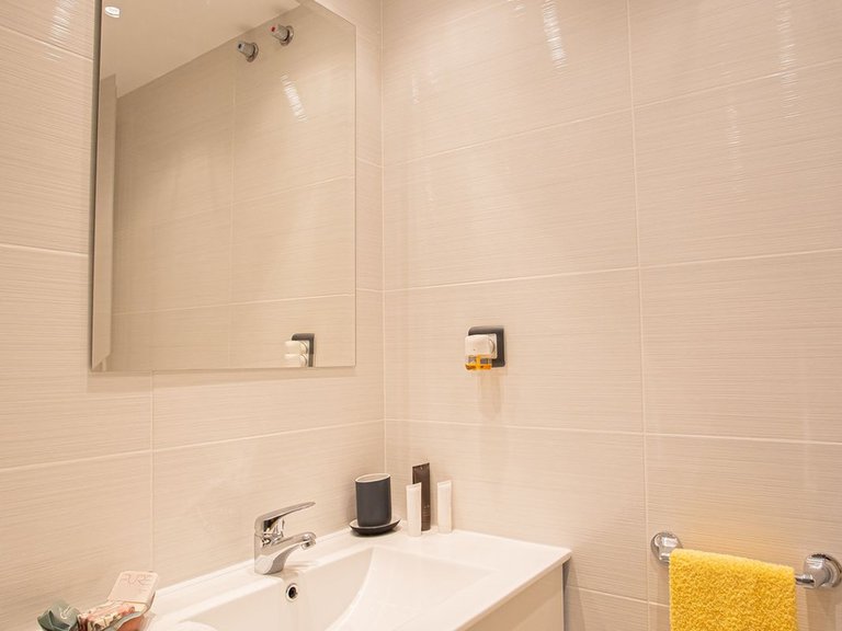 Apartment for Sale in The Golden Mile, Malaga 19