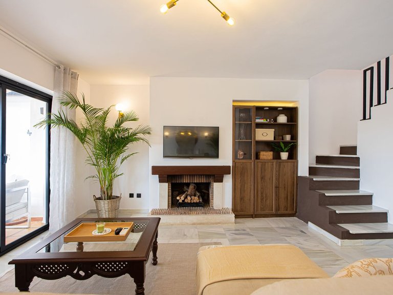 Apartment for Sale in The Golden Mile, Malaga 5