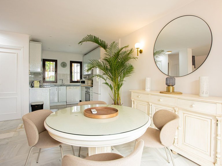 Apartment for Sale in The Golden Mile, Malaga 9