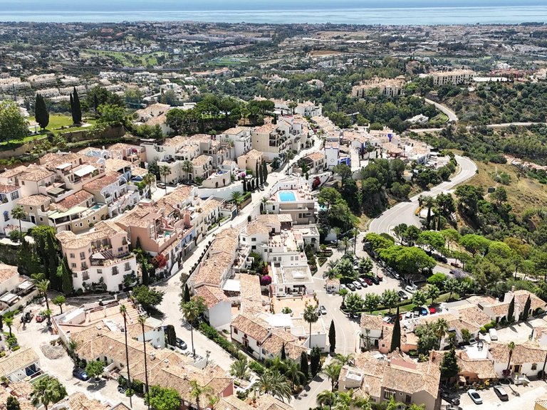 Villa for Sale in Benahavís, Malaga 25