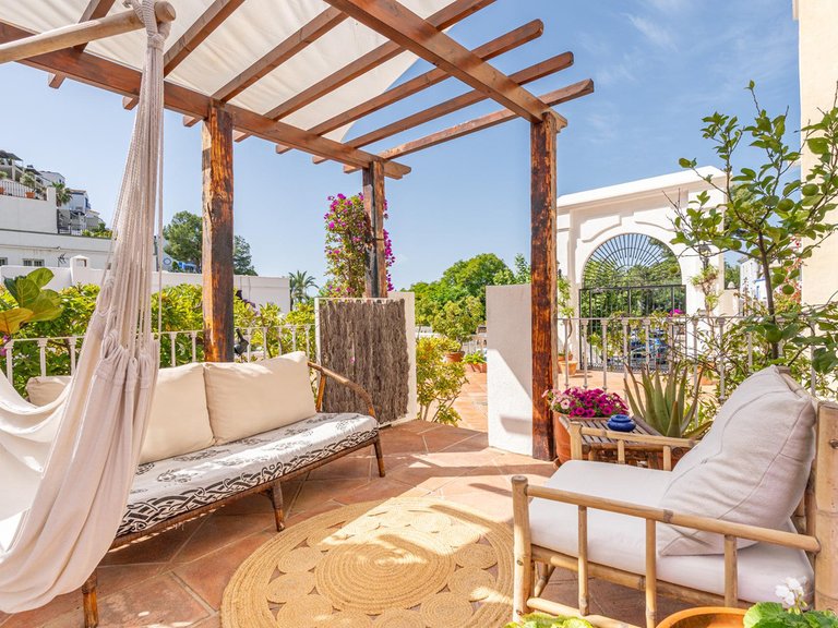 Villa for Sale in Benahavís, Malaga 4