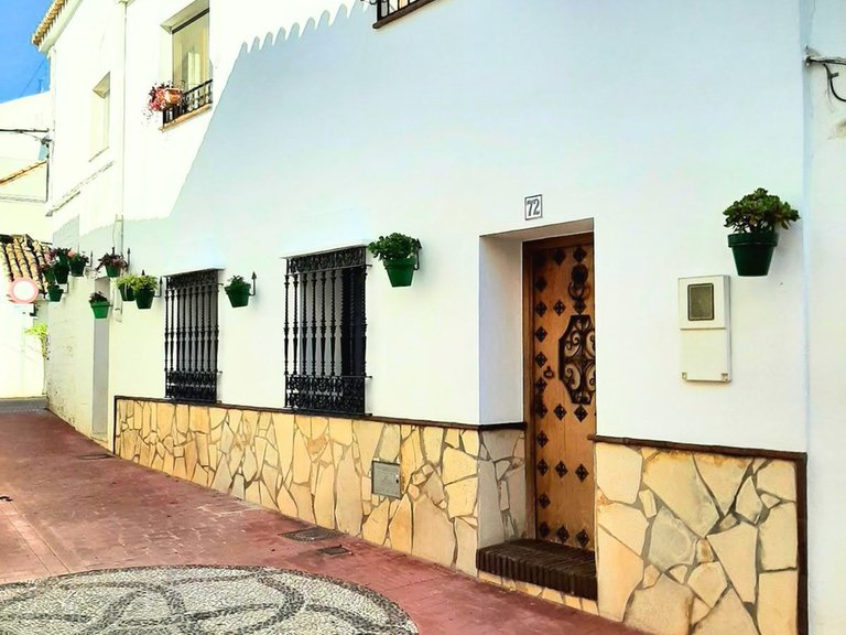 Villa for Sale in Estepona, Malaga 4