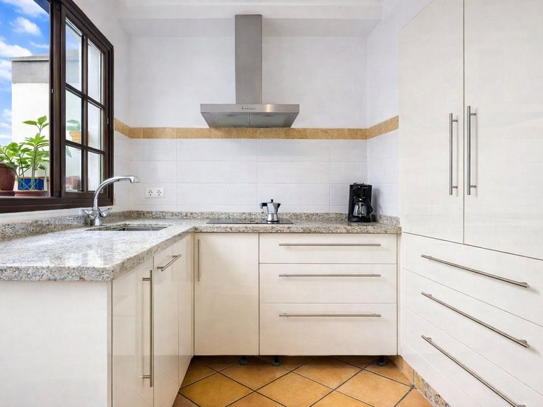 Villa for Sale in Estepona, Malaga 7