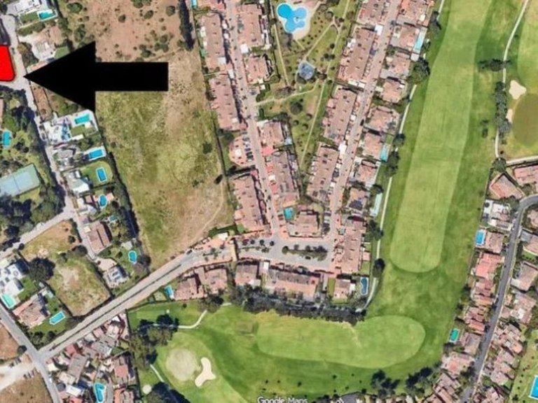Plot for Sale in Guadalmina Alta, Malaga 5