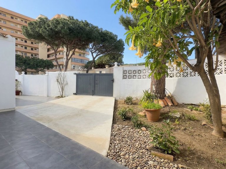 Villa for Sale in Calahonda, Malaga 5