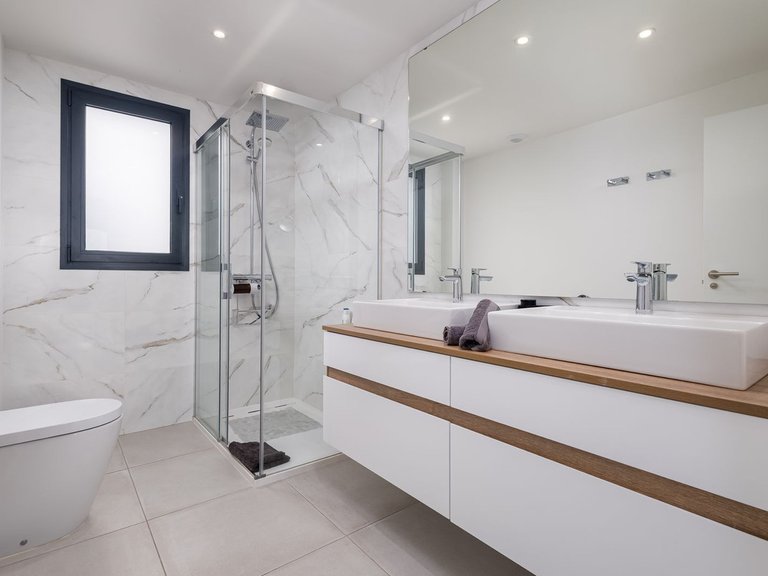 Apartment for Sale in Selwo, Malaga 12