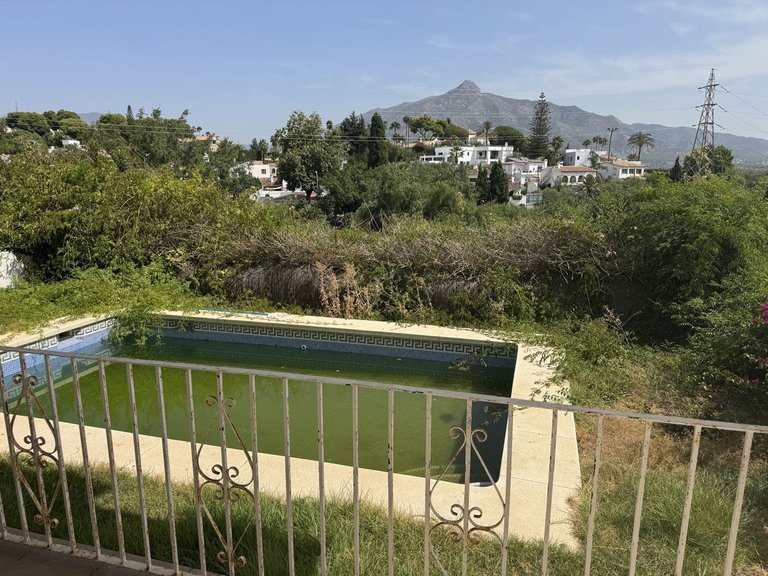Villa for Sale in Nueva Andalucía, Malaga 6