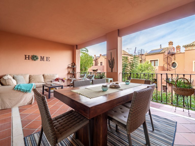 Villa for Sale in Estepona, Malaga 2