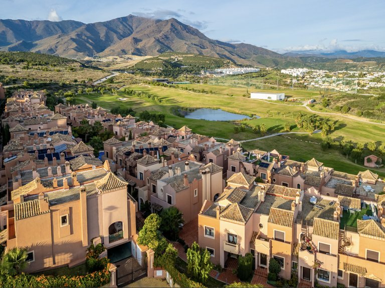 Villa for Sale in Estepona, Malaga 23