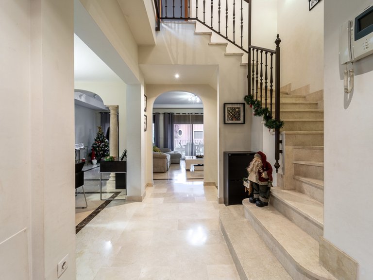 Villa for Sale in Estepona, Malaga 3