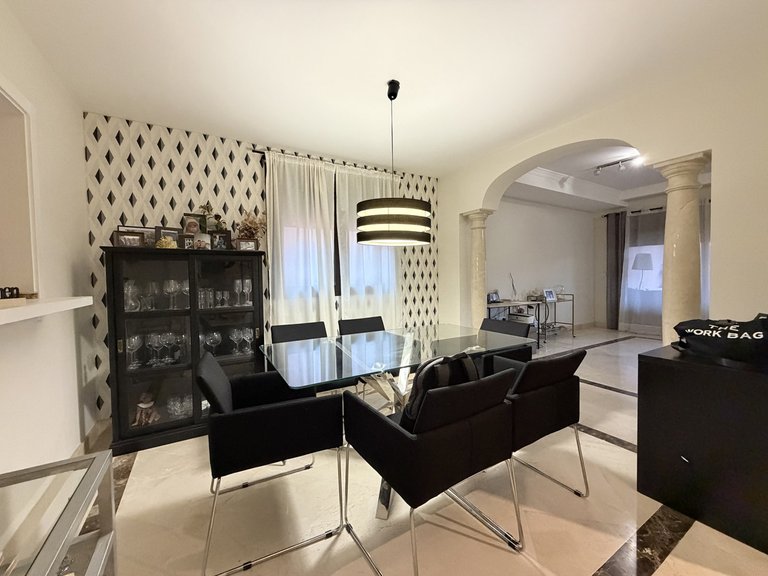Villa for Sale in Estepona, Malaga 8
