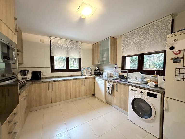Villa for Sale in Estepona, Malaga 9