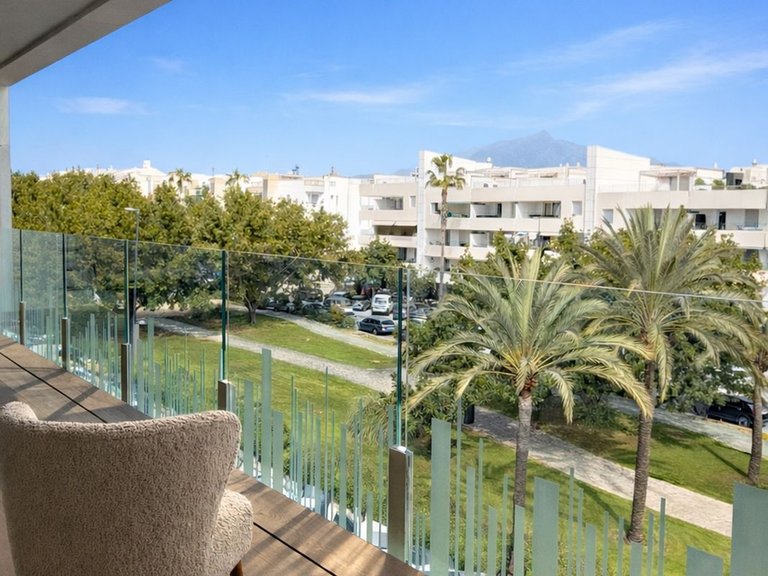 Apartment for Sale in San Pedro De Alcántara, Malaga 27
