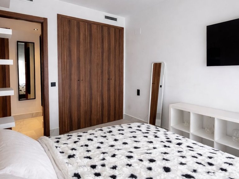 Apartment for Sale in San Pedro De Alcántara, Malaga 36