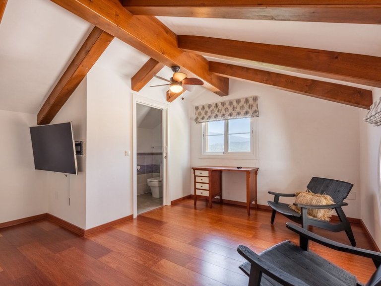 Villa for Sale in Istán, Malaga 11