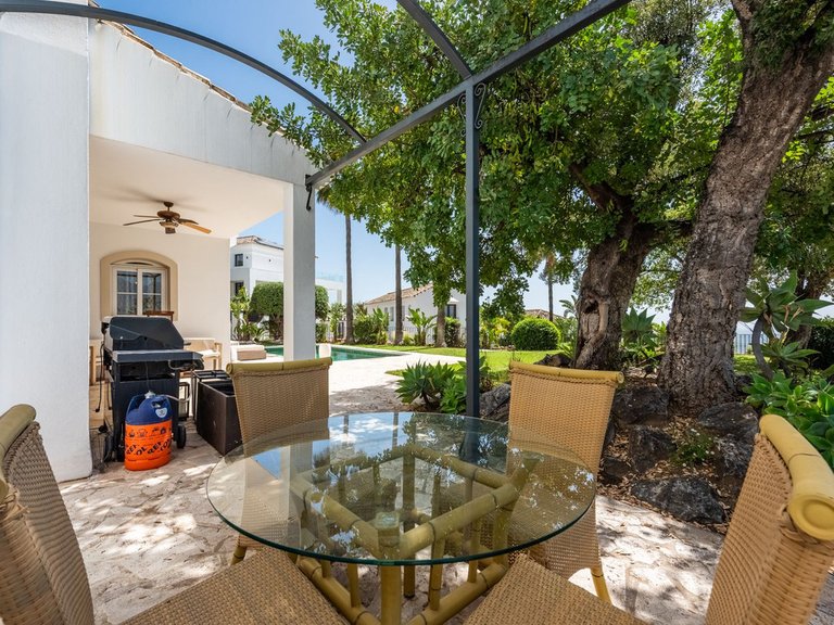 Villa for Sale in Istán, Malaga 24