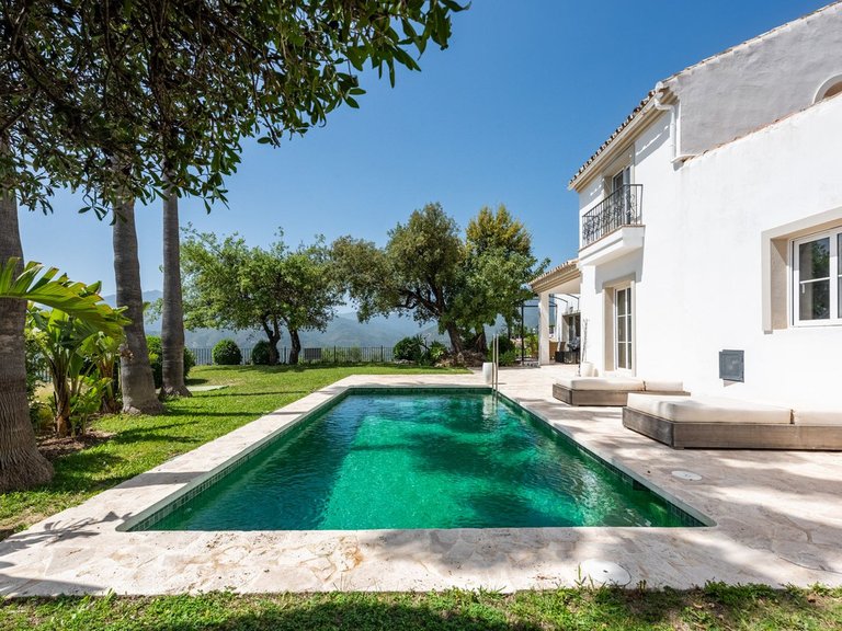 Villa for Sale in Istán, Malaga 26