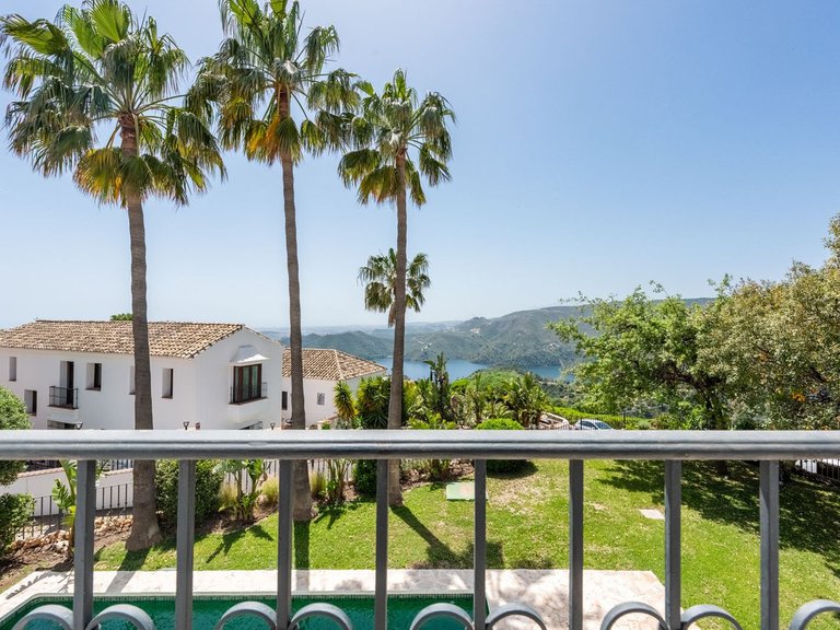 Villa for Sale in Istán, Malaga 29