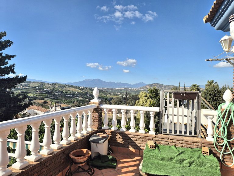 Villa for Sale in Alhaurín El Grande, Malaga 1