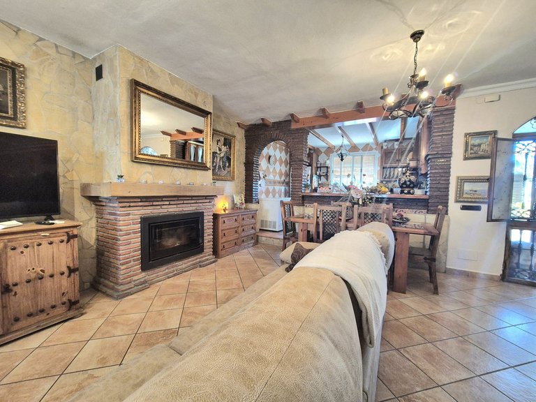 Villa for Sale in Alhaurín El Grande, Malaga 18