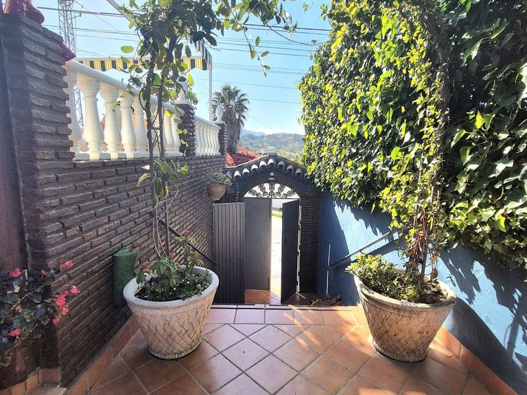 Villa for Sale in Alhaurín El Grande, Malaga 55