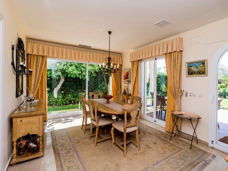 Villa for Sale in Marbella, Malaga 13