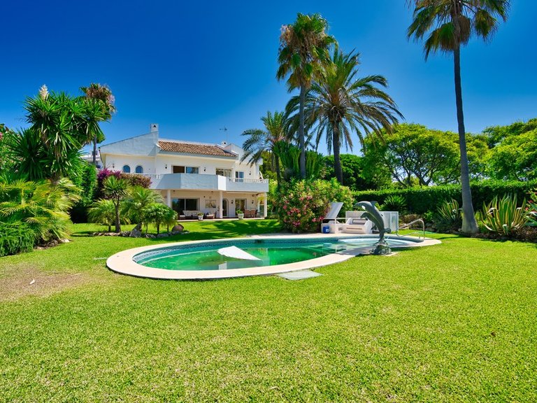 Villa for Sale in Marbella, Malaga 3